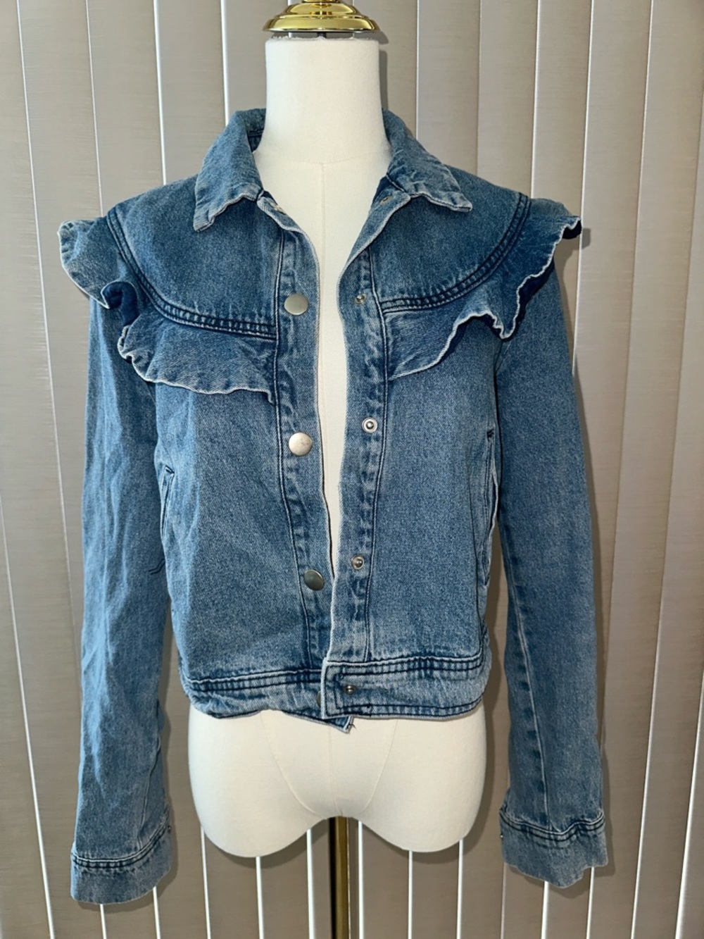 Le Lis Blue Ruffle-Trim Denim Jean Jacket